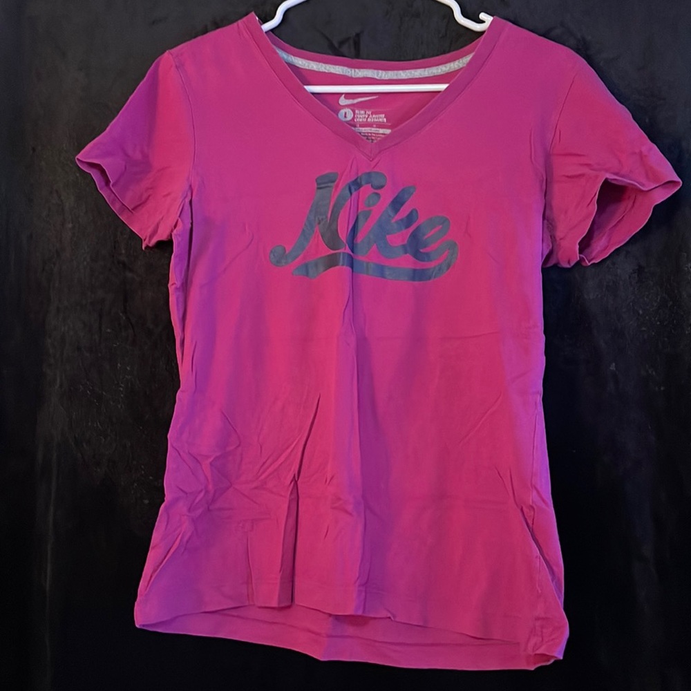 nike t-shirt